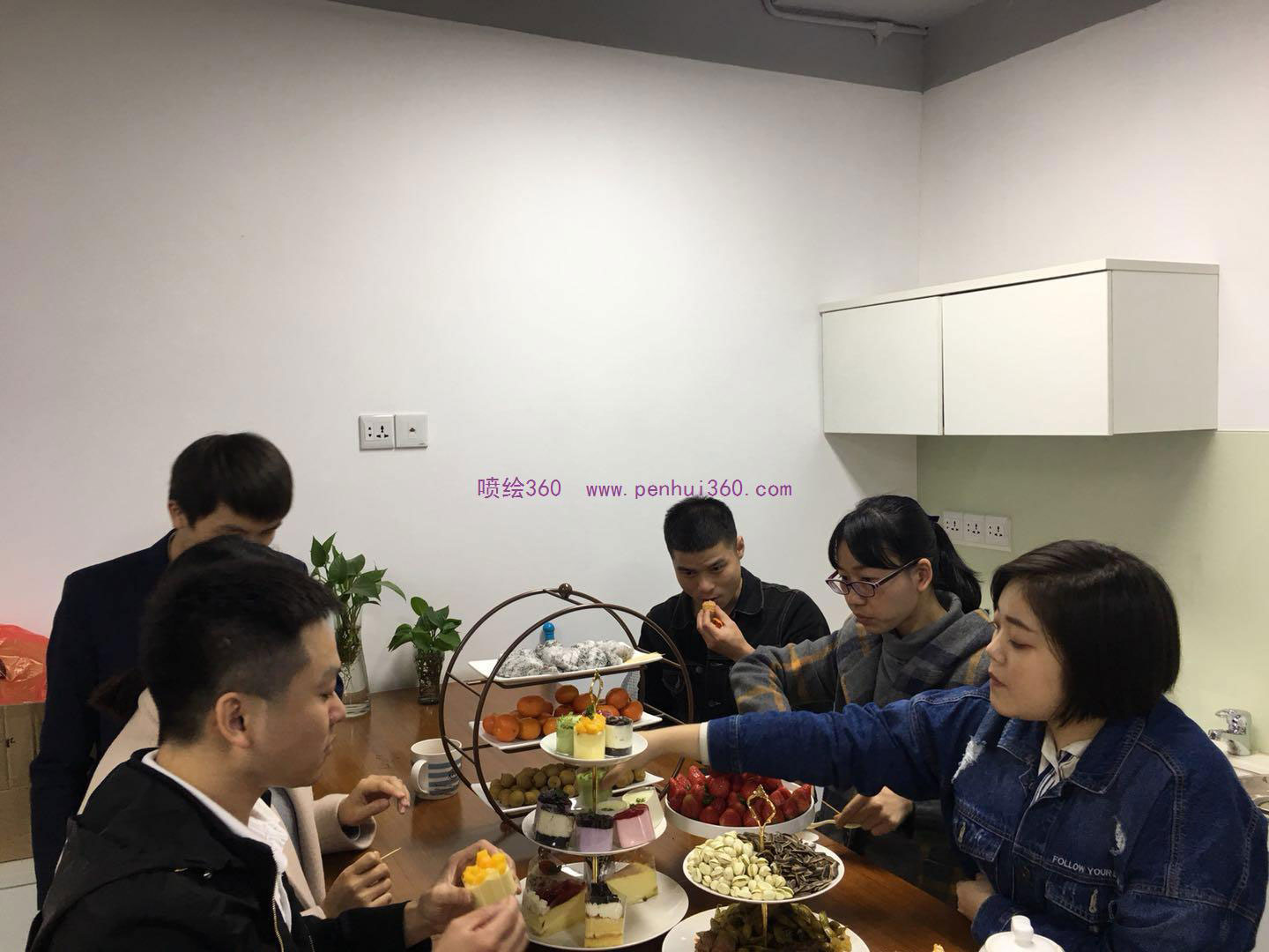 茶話會迎新春-深圳噴繪360公司